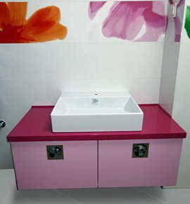 сиренево-розовая мебель для ванной комнаты на заказ