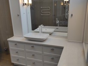 мебель для ванной комнаты угловая по индивидуальному проекту 985